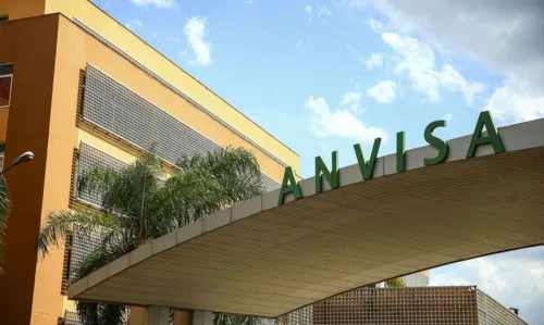 Anvisa: testes da Covid-19 não atestam proteção vacinal