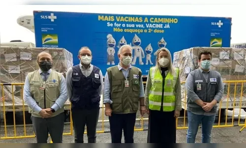 Após atraso, Queiroga agradece Janssen por vacinas