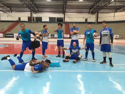 Apucarana Futsal enfrenta lanterna Mariópolis neste sábado