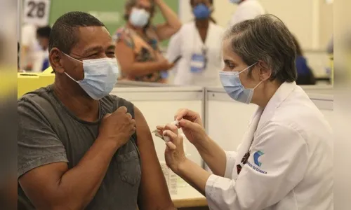 Brasil chega a 20% da população vacinada contra a covid-19