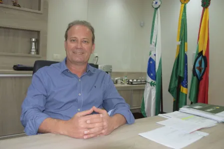 Carlos Gil, prefeito de Ivaiporã