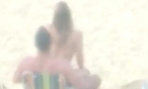 Casal é flagrado tendo relações sexuais em praia de SC