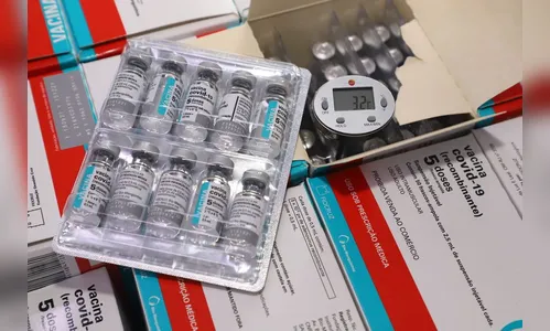 Cidades do PR recebem mais vacinas contra covid nesta sexta