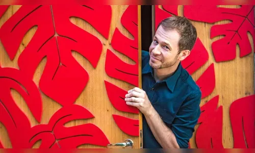 Com Faustão internado, Tiago Leifert apresentará Domingão