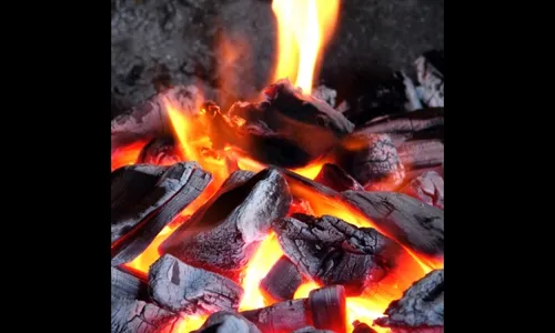 Criança de 2 anos fica inconsciente após sofrer asfixia