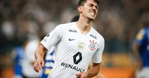 Danilo Avelar, do Corinthians, é acusado de racismo