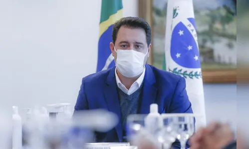 Decreto reduz horário de funcionamento de supermercado no PR