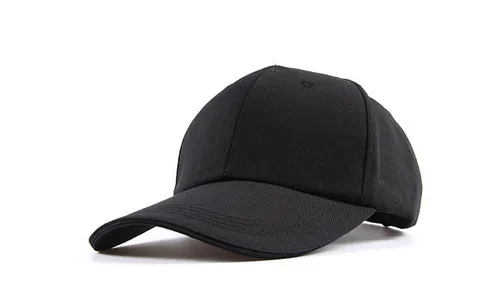 Dois mil bonés e computadores são furtados de empresa