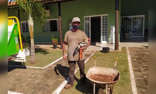 Élcio dono do galo de Ivaiporã pede a ave de volta