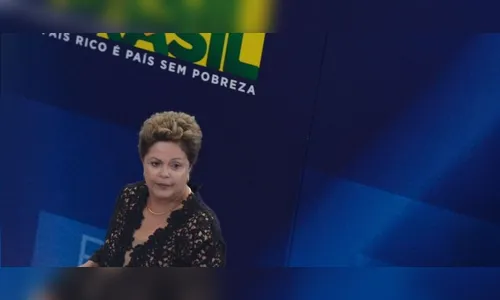Ex-presidente Dilma é internada após passar mal