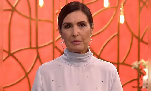 Fátima Bernardes critica papa por não usar máscara