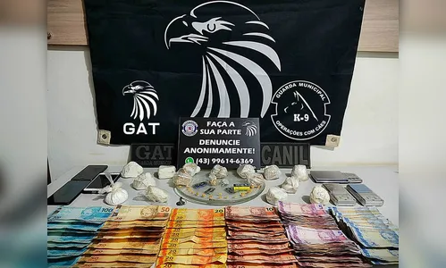 GM Arapongas prende dois homens com crack e maconha