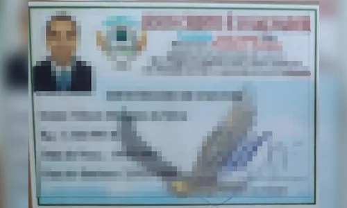 Homem é agredido após ser flagrado se masturbando em veículo