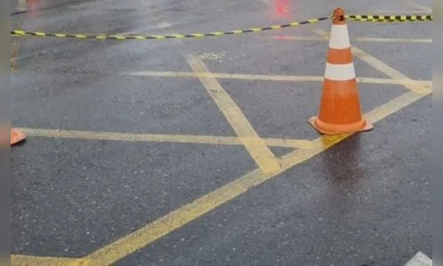 Homem é atropelado por carro suspeito de estar tirando racha