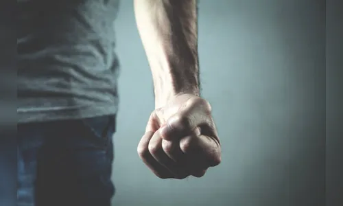 Homem é preso após agredir seus próprios pais em Apucarana