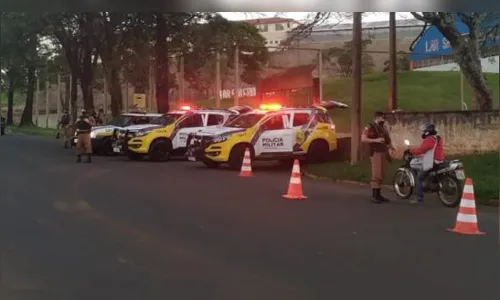 Homem é preso por embriaguez durante blitz do decreto