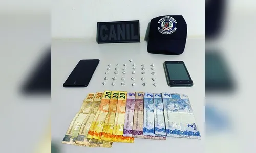 Homem que escondia drogas na axila é preso junto de amigos