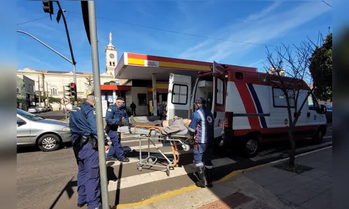 Idoso de 90 anos passa mal no centro de Apucarana