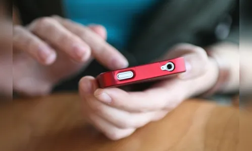 Conversa no whatsapp termina em briga de casal