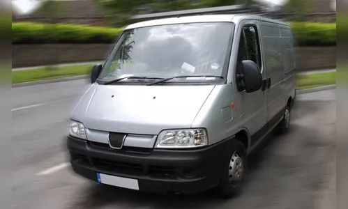 Van de Apucarana que transportava roupas é alvo de assalto