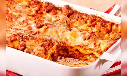 Homem é ameaçado de morte após comer lasanha do cunhado