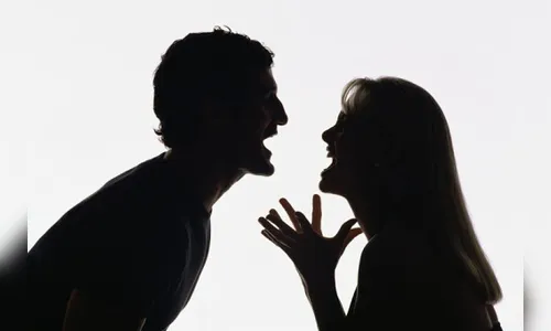 Mulher revida, xinga marido de corno e é ameaçada de morte