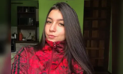 Jovem que empinou moto diante da PM morre no hospital