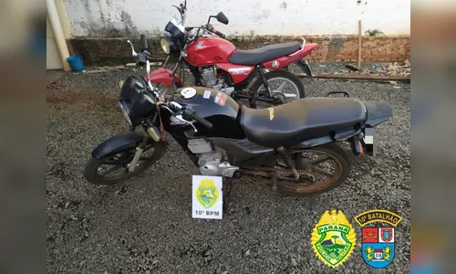 Jovens fogem ao ver polícia e têm motos apreendidas