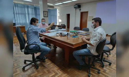 Junior e Lauro avaliam parcerias para movimentar o turismo