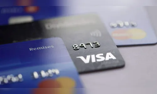 Ladrão furta obra e deixa carteira com documento e cartões