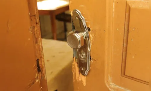 Ladrões furtam geladeira e até sofás de casa na região