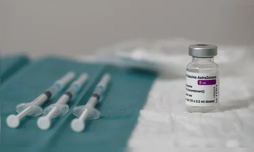 Mais de 3 mil pessoas teriam tomado vacinas vencidas no PR