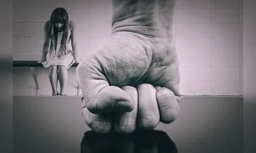 Marido ameaça esposa com faca e é preso pela PM