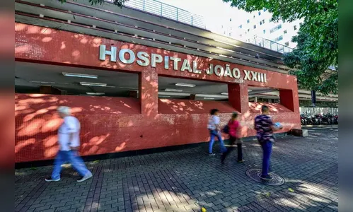 Menino que foi espancado pelo pai morre no hospital