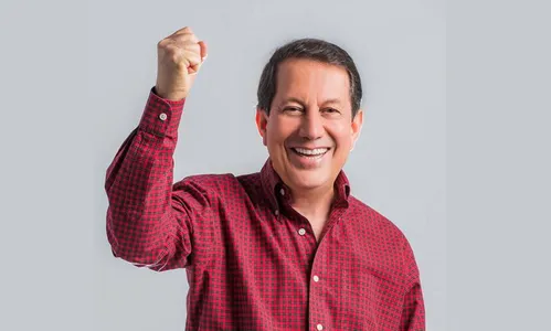 Missionário R.R. Soares tem alta após internação por Covid