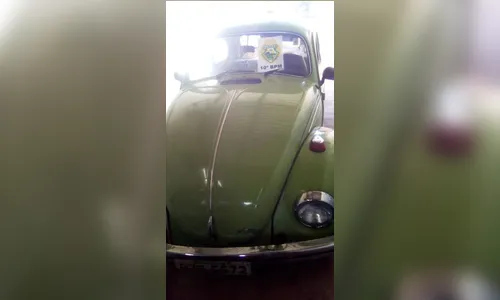 Motorista bate Fusca em Spin e é preso por embriaguez
