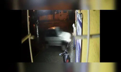 Motorista embriagado atinge pedestre no PR; Vídeo