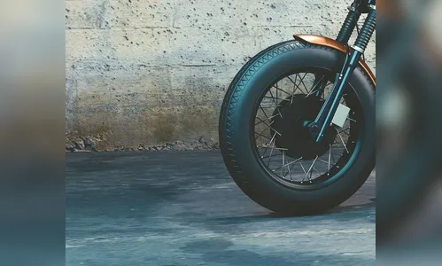 Mulher conhecida pela PM furta mais uma moto em Apucarana