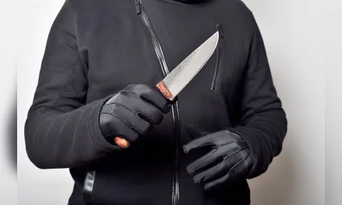 Mulher tem mão esfaqueada durante briga em Arapongas