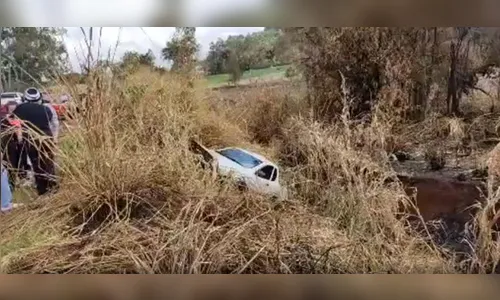 Mulheres ficam feridas em capotamento na BR 369