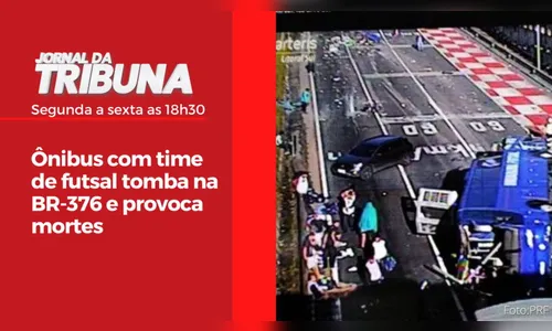 Ônibus com time de futsal tomba na BR-376 e provoca mortes
