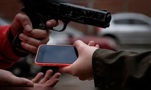 PM de Apucarana registra dois roubos contra pedestres