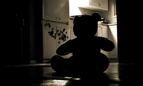 Padrasto é preso suspeito de abusar de enteada especial