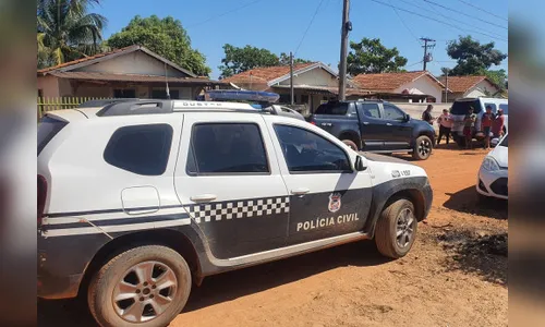 Pais embriagados dormem em cima de recém-nascido e o matam