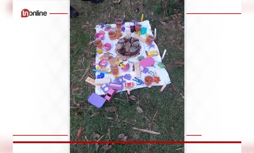 Pais encontram oferenda em parque e chamam GCM
