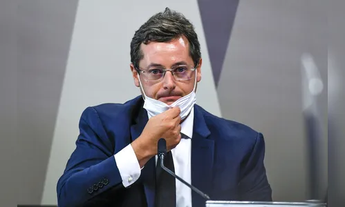 Pfizer ficou 2 meses sem resposta sobre compra da vacina