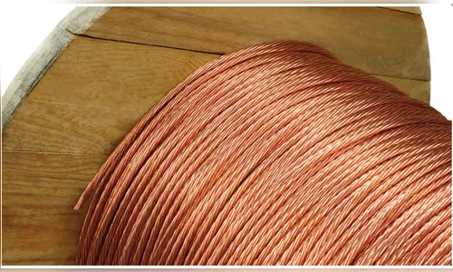 Pintor é preso após ser flagrado furtando cabos de cobre