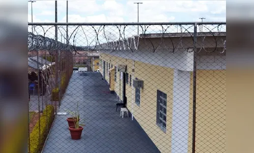 Presos fazem rebelião com reféns em penitenciária, no Paraná