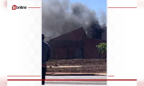 Princípio de incêndio em geladeira mobiliza bombeiros; Veja