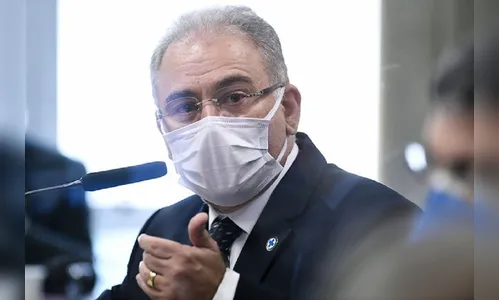 Queiroga prevê 160 milhões de pessoas vacinadas até dezembro